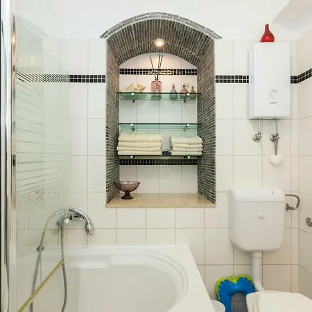 Apartment Romeo