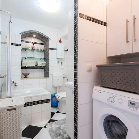 Apartment Romeo *