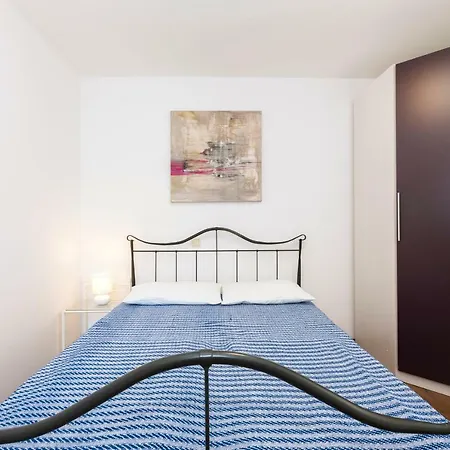 Romeo Apartment