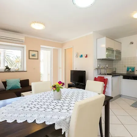 Apartment Romeo Veli Losinj